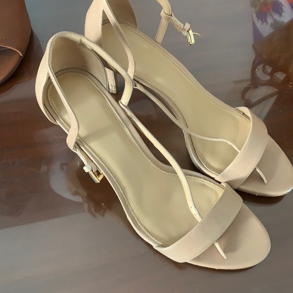 Micheal Kors Heels